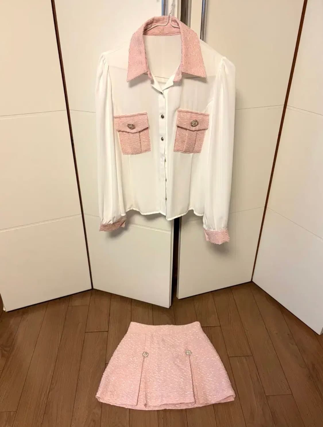 [새상품] 트위드 핑크 블라우스 스커트 세트 상품이미지2