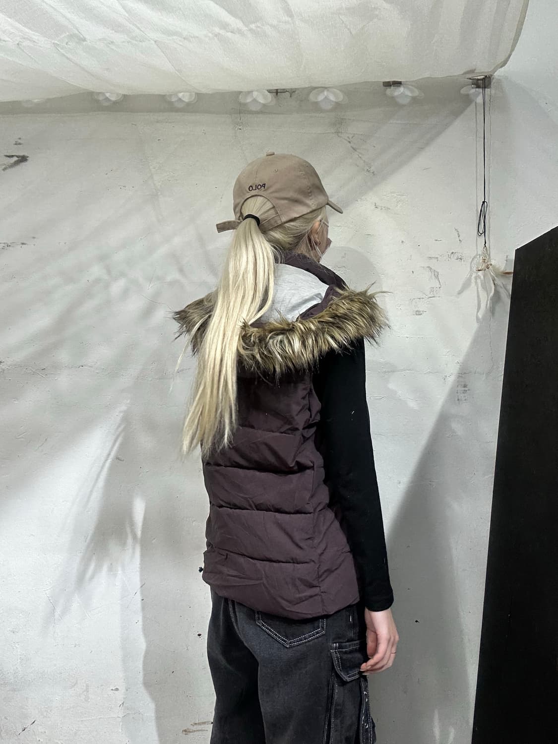 Gap 갭 버건디 y2k 패딩 조끼 울프죠 퍼 후드 베스트 M 상품이미지5