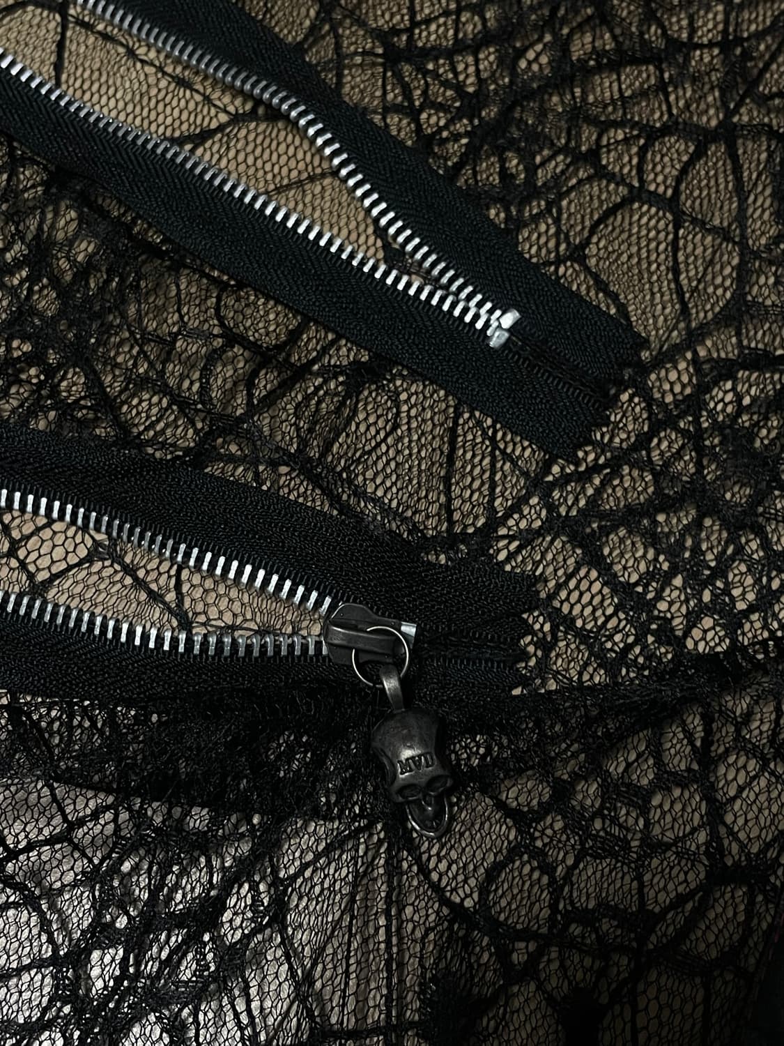 매드펑크 스파이더 블랙 레이스 탑 상품이미지3