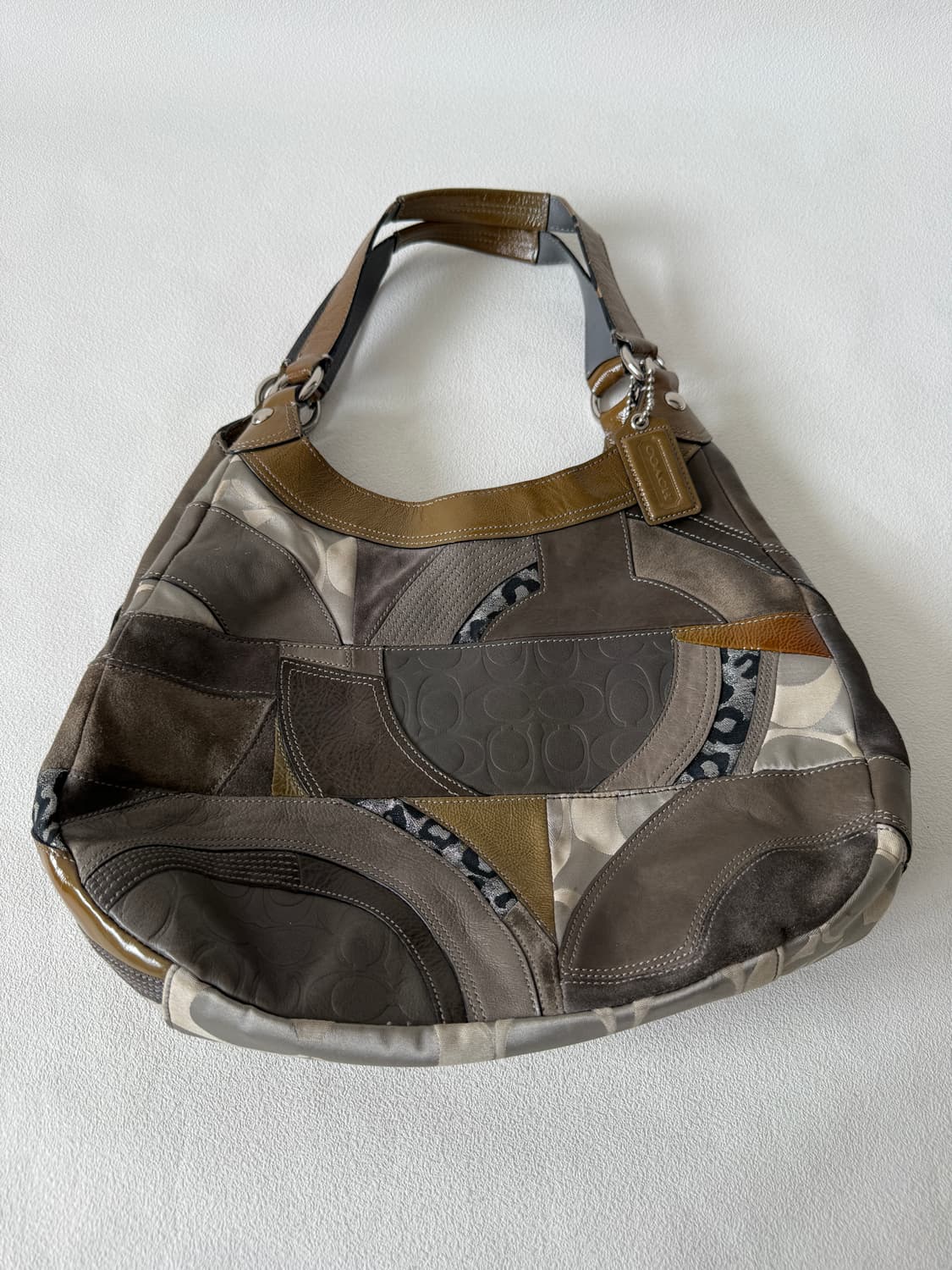 코치(COACH) 레더 패치워크 숄더백 상품이미지2