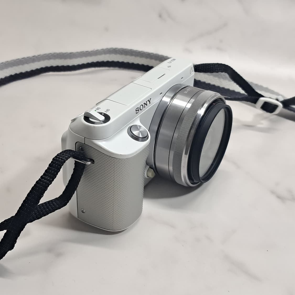 소니 알파 NEX-F3 미러리스 바디 /16mm 렌즈 /18-55mm 상품이미지4