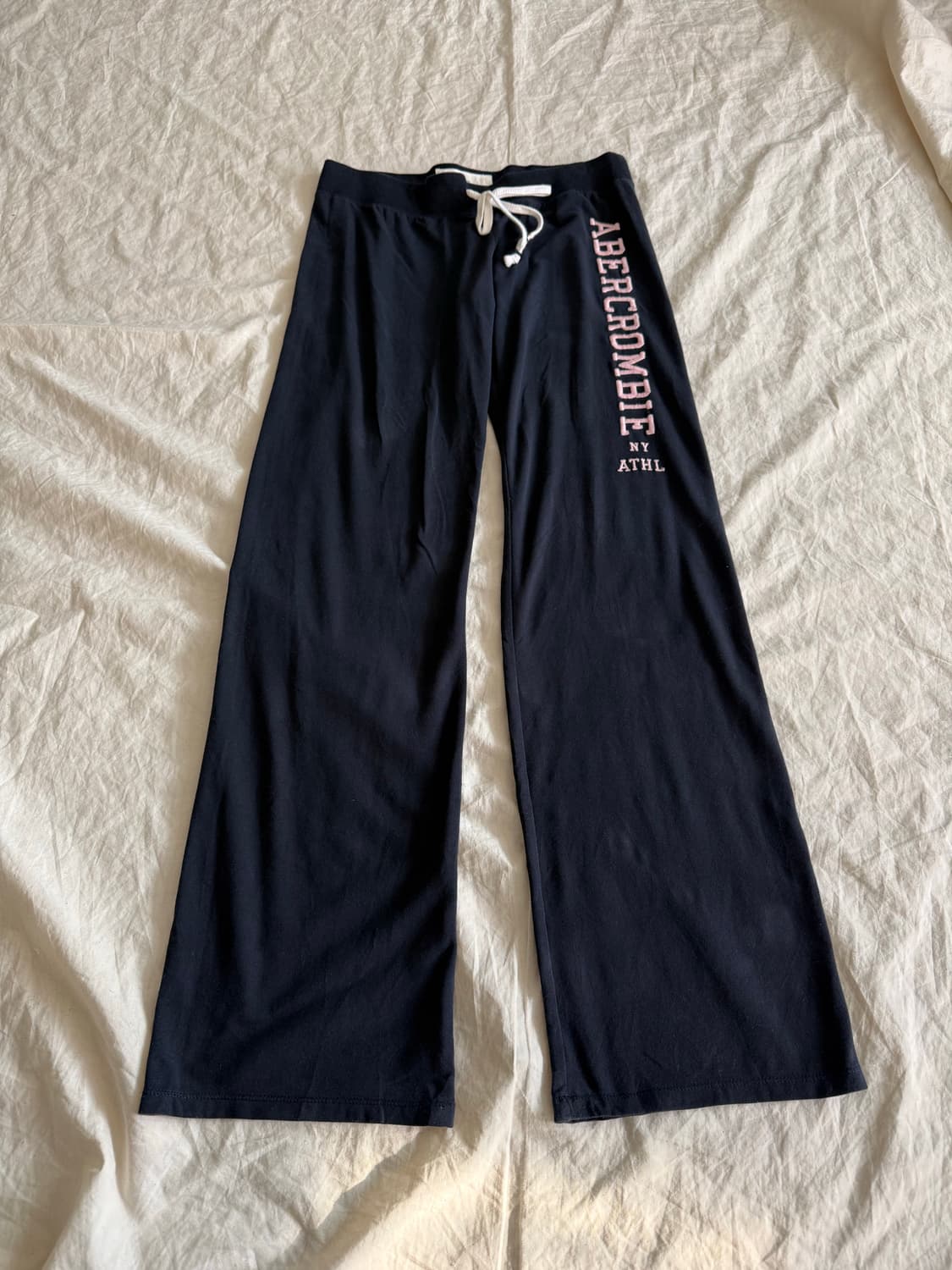 아베크롬비 딥 네이비 트레이닝 팬츠 상품이미지1