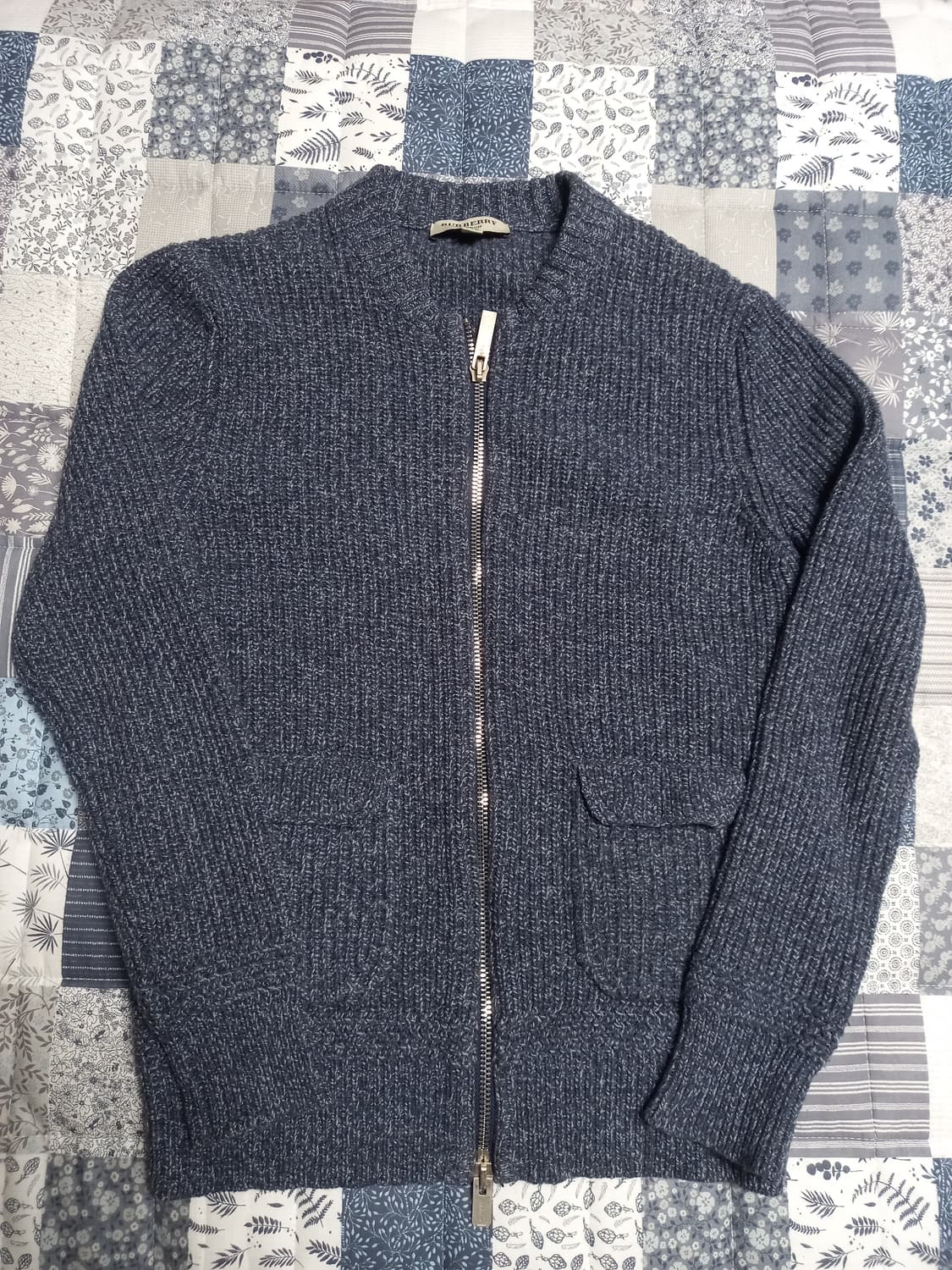 버버리 캐시미어100  니트집업    L 상품이미지1