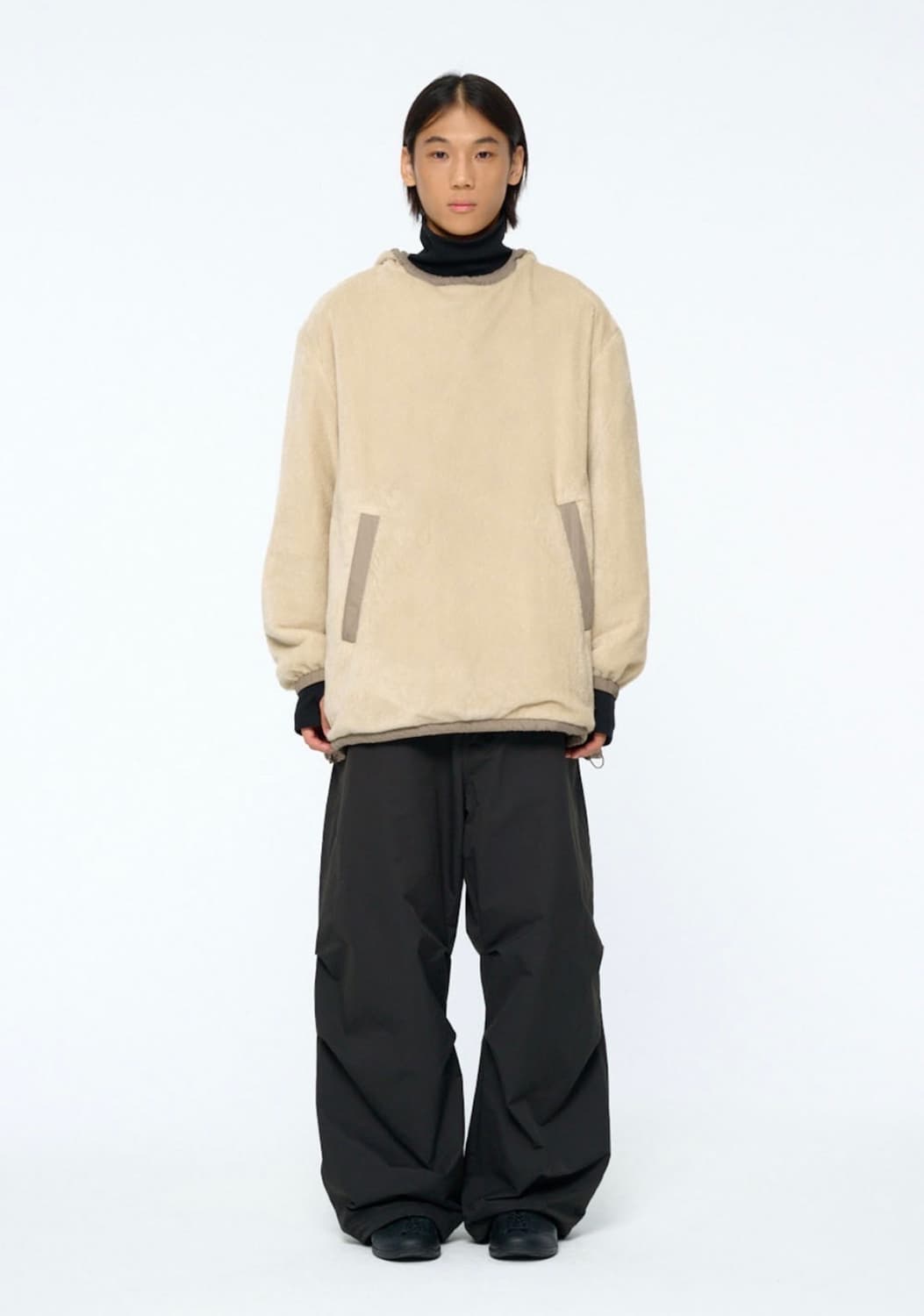 [M] 아모멘토 나일론 리버시블 패디드 판초 베이지 상품이미지4