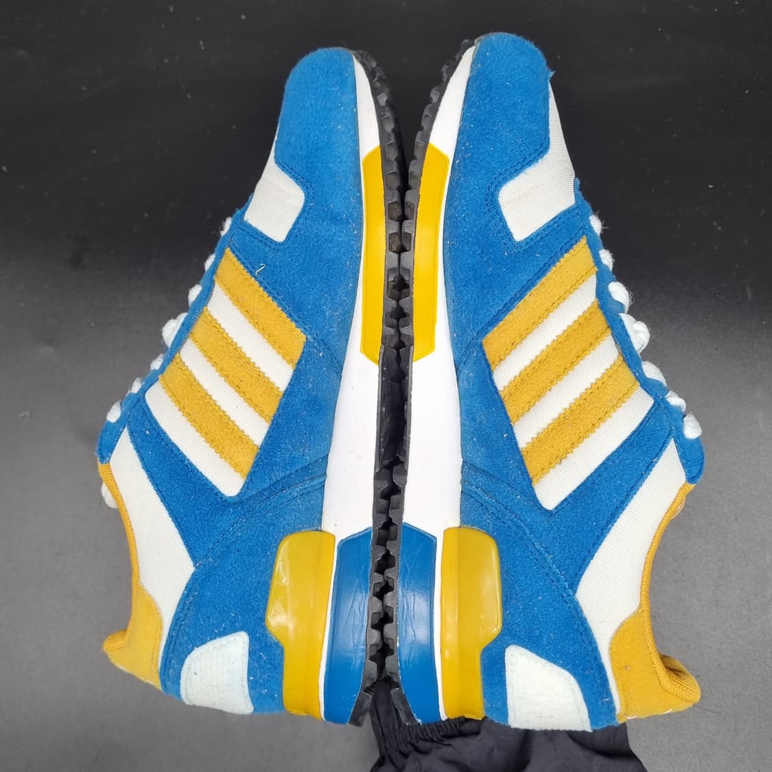 아디다스 ZX700 여성운동화235 상품이미지5