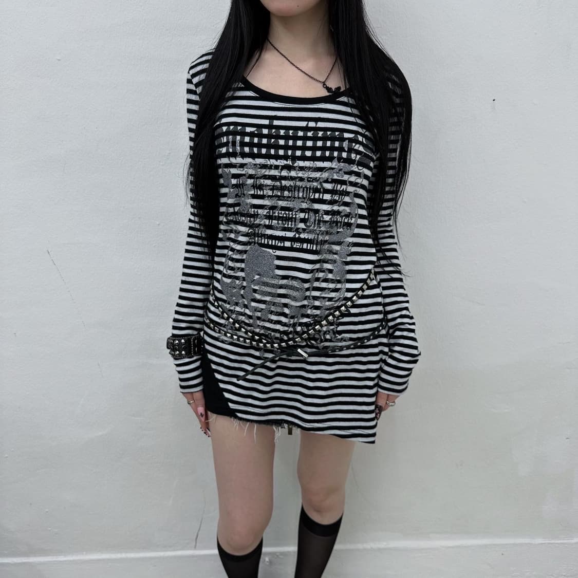 Stripe skull unbalanced long sleeve 상품이미지2
