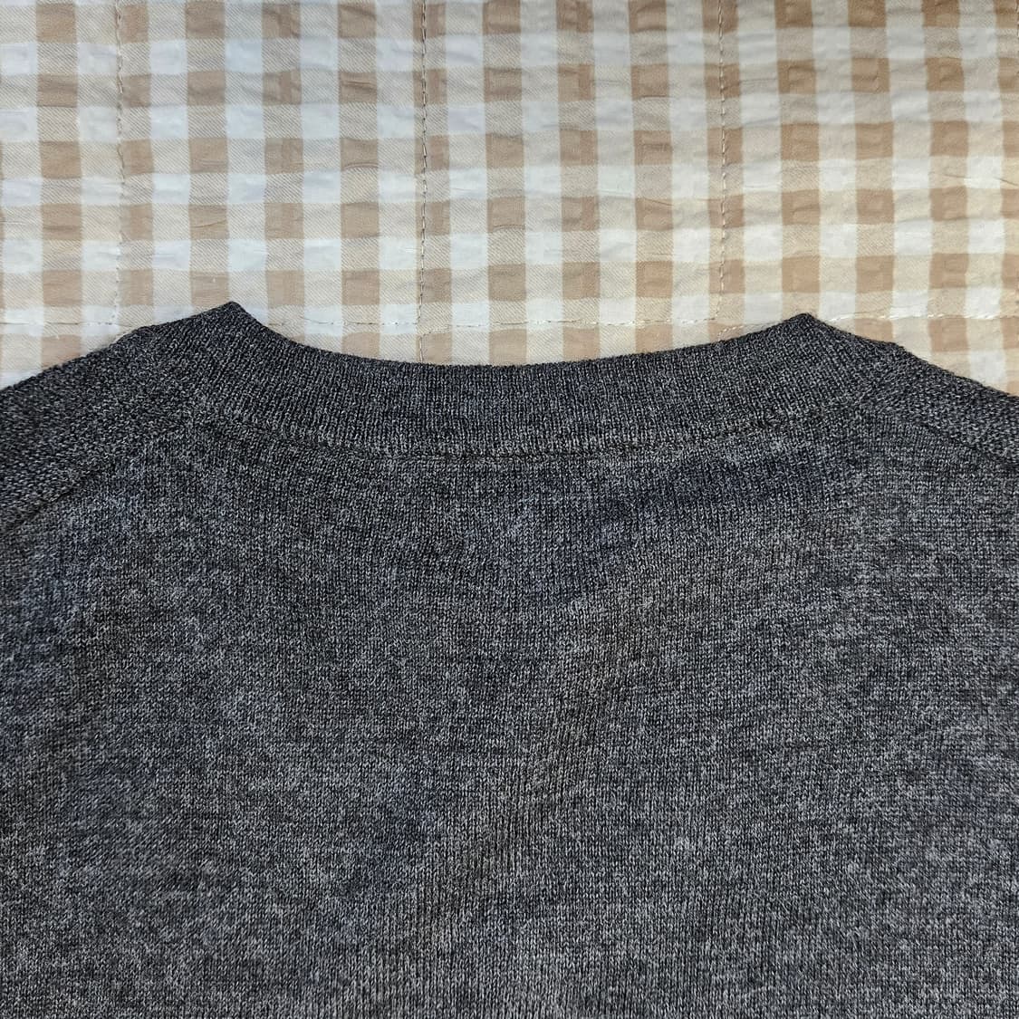 DKNY 메리노울 브이넥 얇은 니트 남자100 상품이미지5