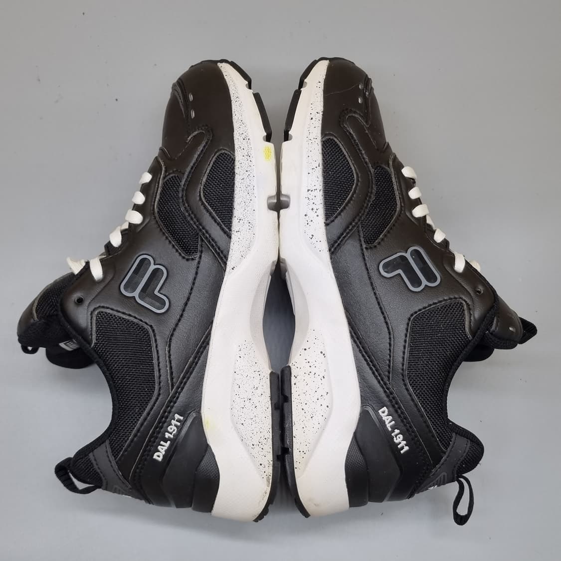 휠라 버뮤다2.0 여성운동화230  상품이미지5