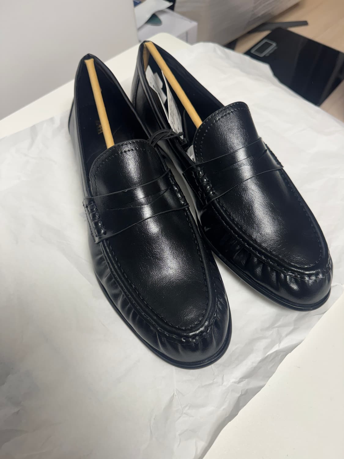 (275)자라 더로우 소프트 개더드 로퍼 블랙 상품이미지5