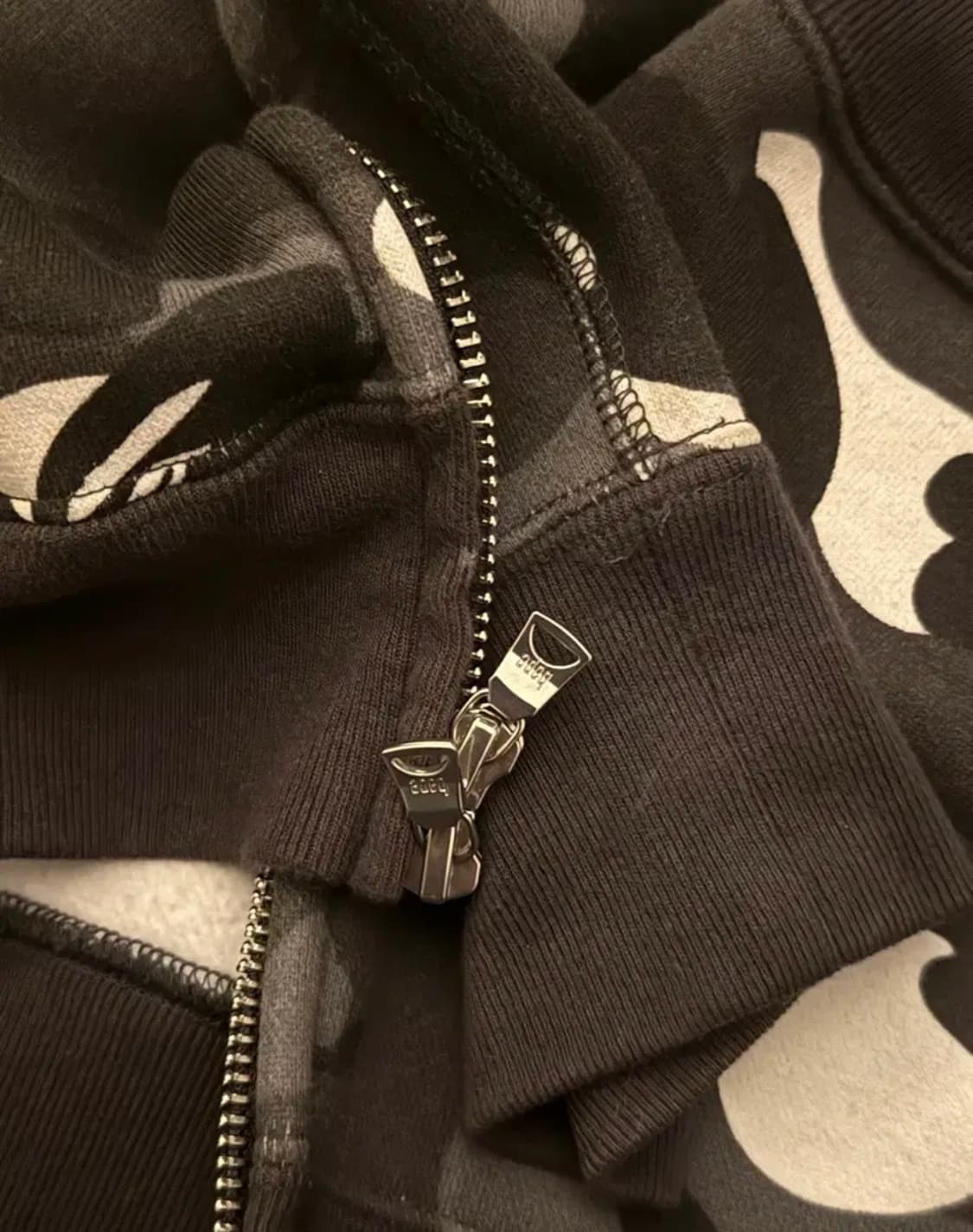 베이프 샤크 야광 후드집업(블랙) 판매 상품이미지5