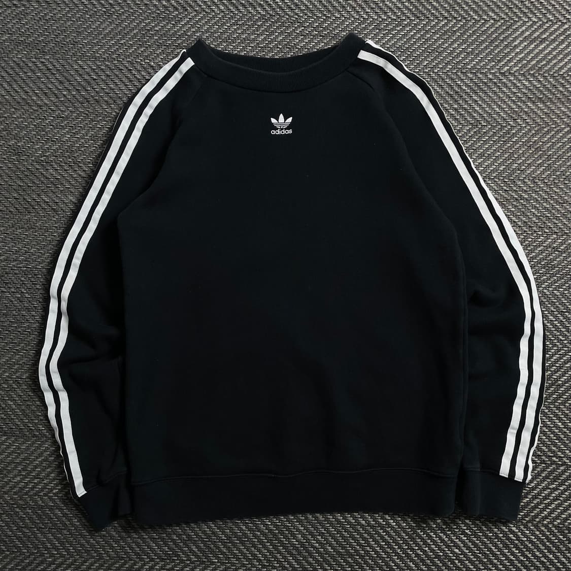 아디다스 트레포일 센터로고 스웻 긴팔 티셔츠 블랙y 4095 상품이미지2