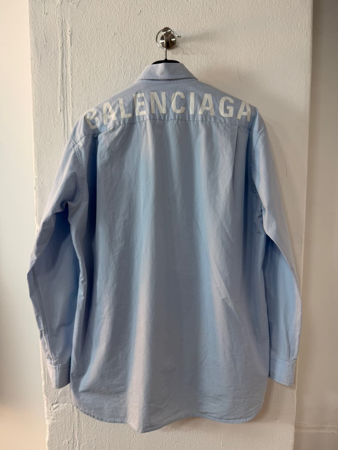 발렌시아가 백 로고 프린팅 셔츠  상품이미지4