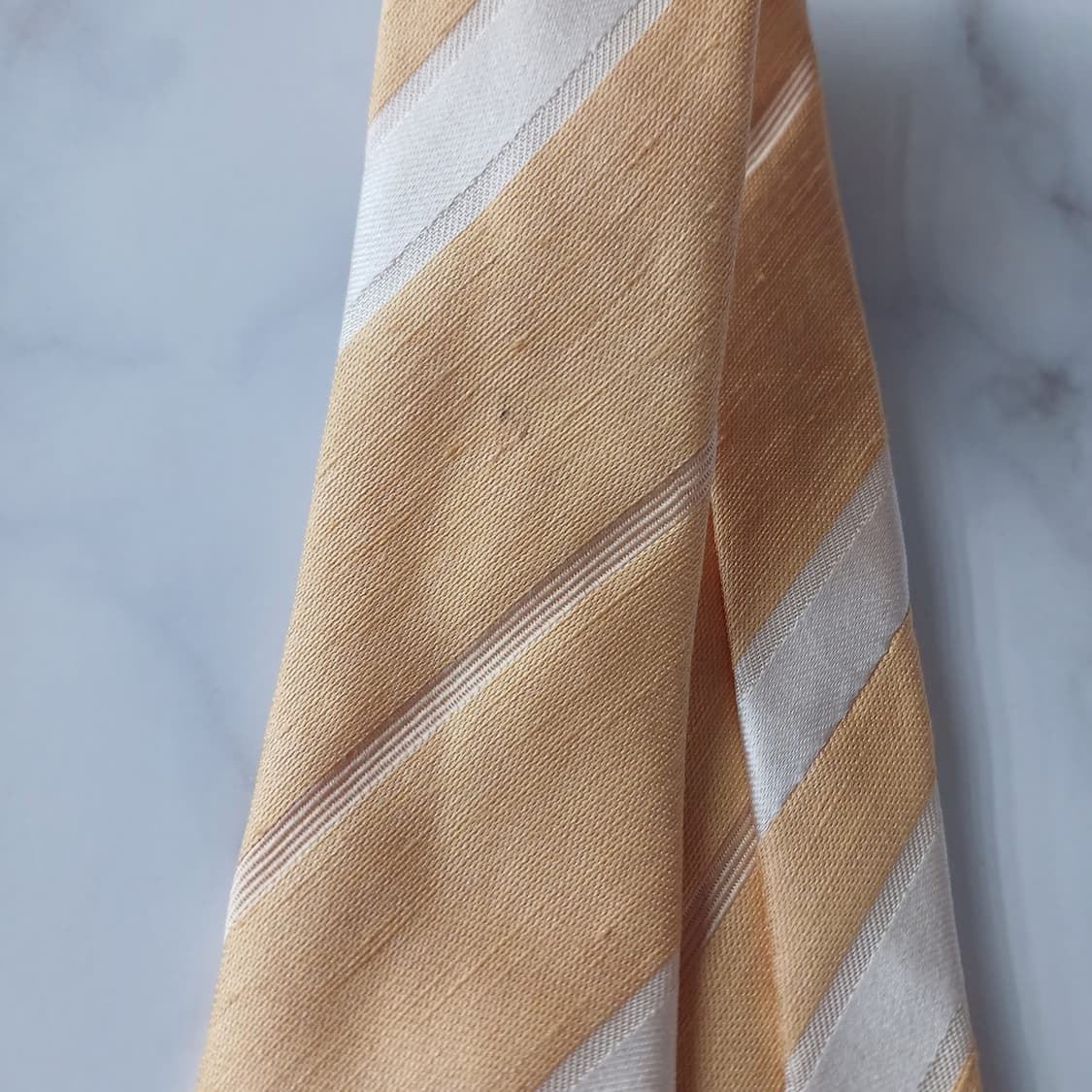 휴고보스 실크 옐로 스트라이프 넥타이 9.2cm A등급 A18806
 상품이미지7