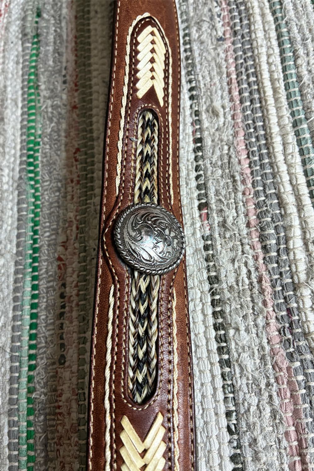 Engraved Buckle Brown Leather Belt 상품이미지3