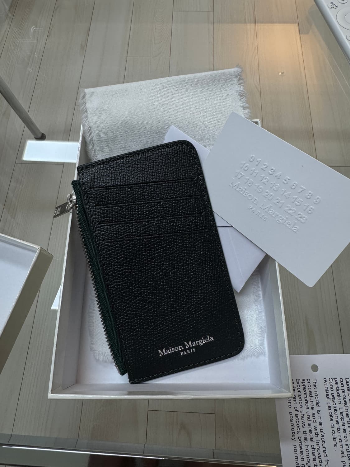 메종 마르지엘라 스티치 블랙 지퍼 카드지갑 상품이미지1