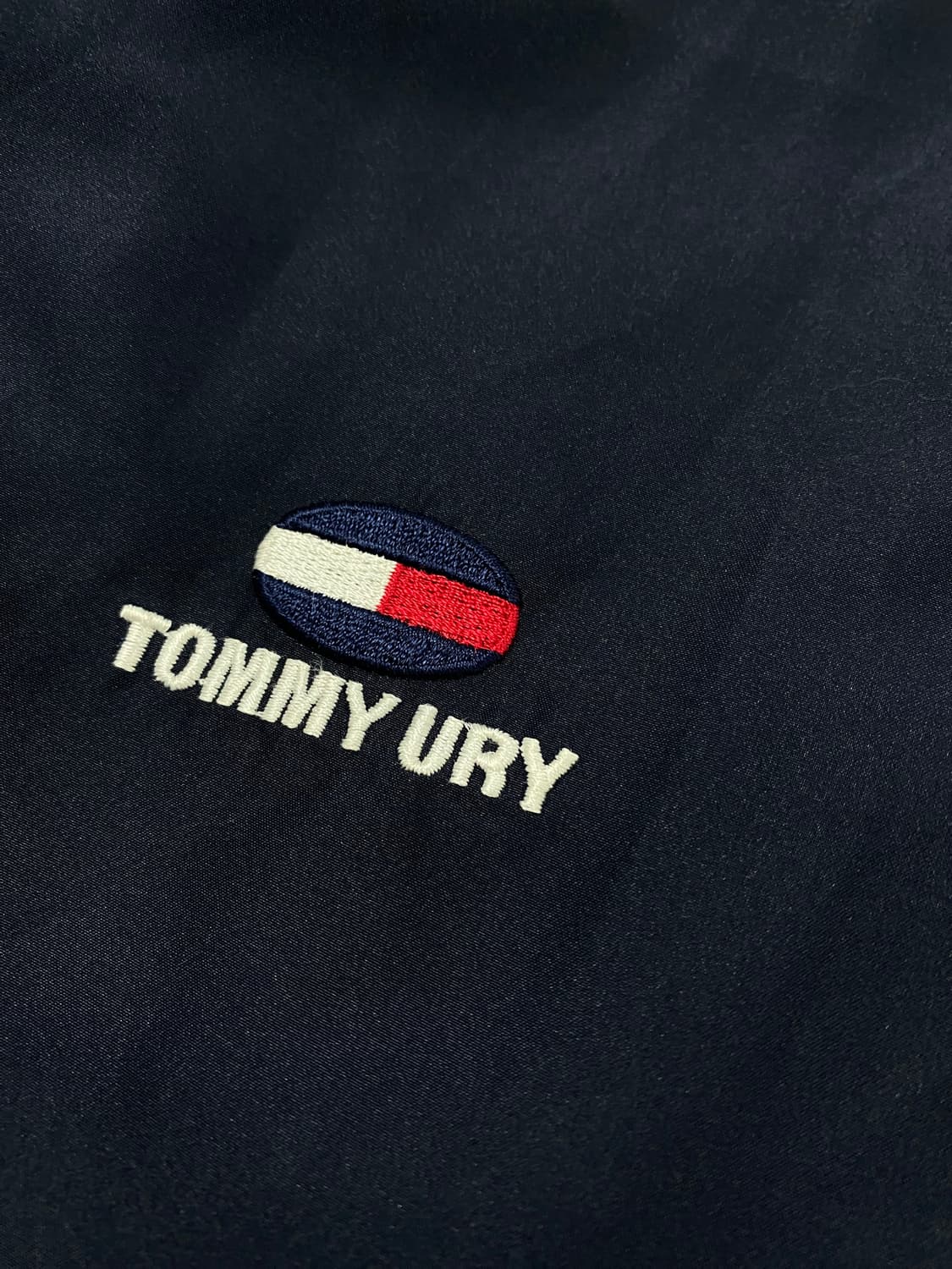 Tommy URY 올드스쿨 바람막이 상품이미지4