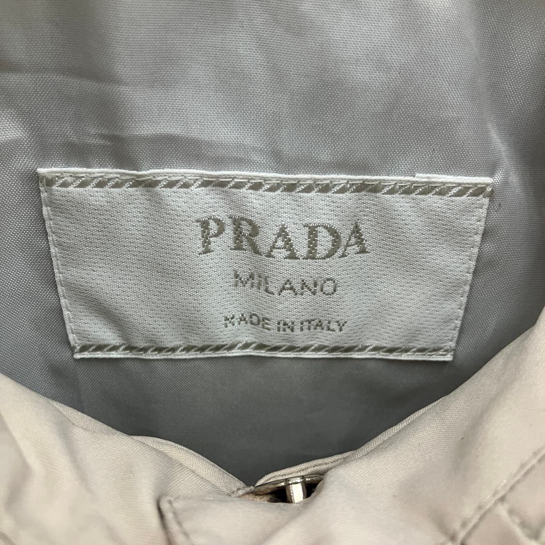 프라다 나일론 봄버 자켓 42 상품이미지3