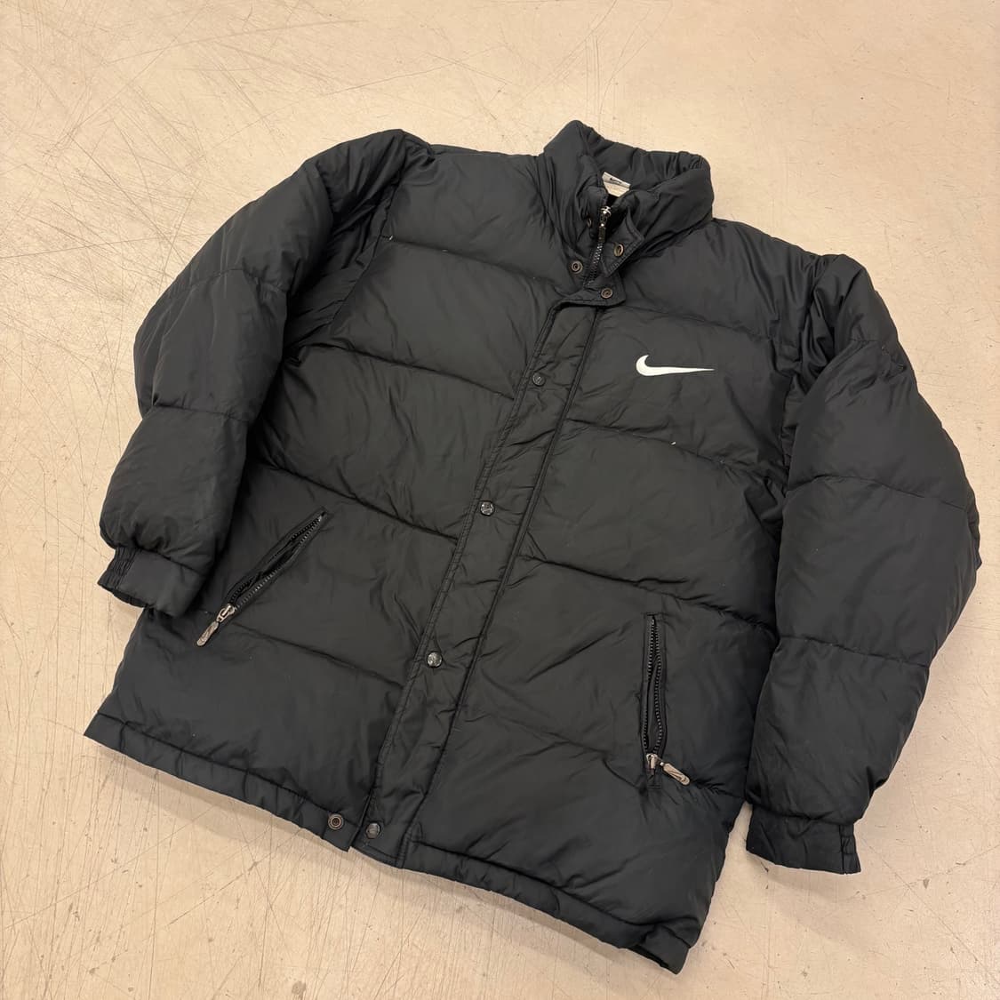나이키 올드스쿨 빅로고 덕다운 패딩 상품이미지2