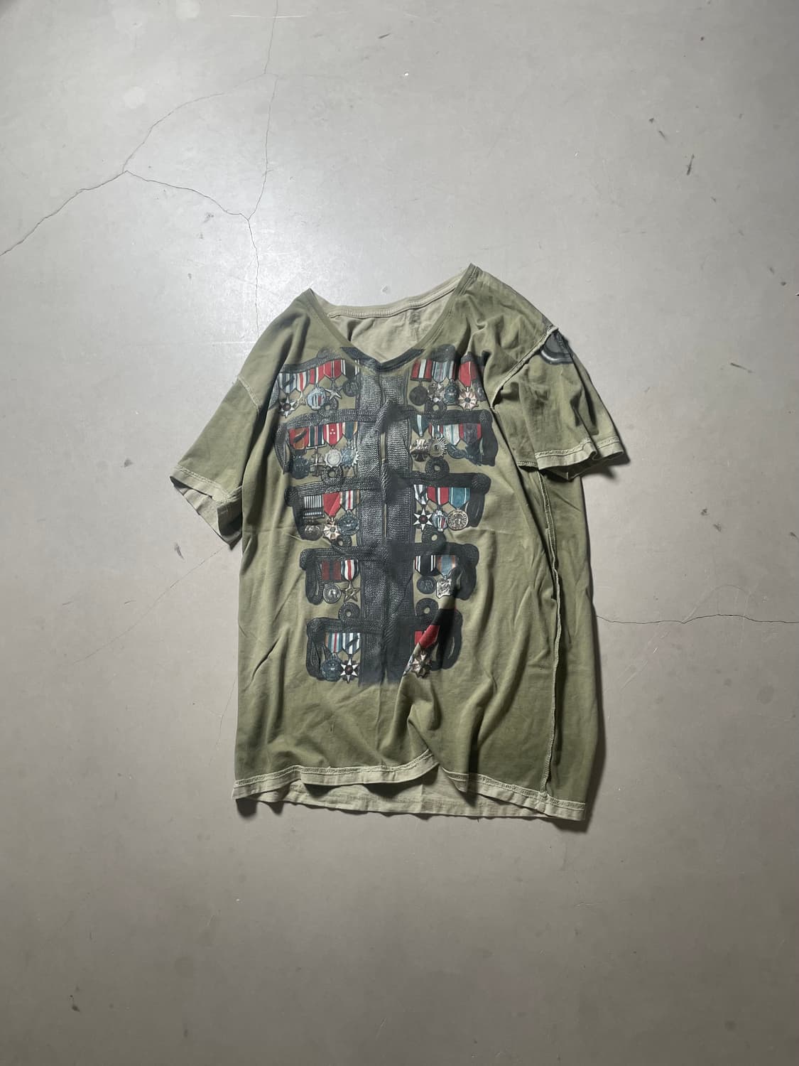 Brand VERSE military medal print 상품이미지1