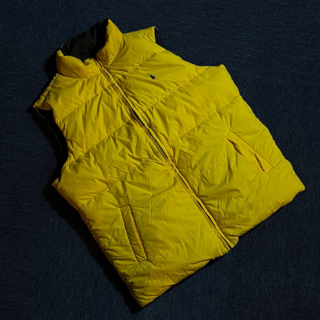 폴로 랄프로렌 블랙/옐로우 리버시블 패딩 조끼 상품이미지4