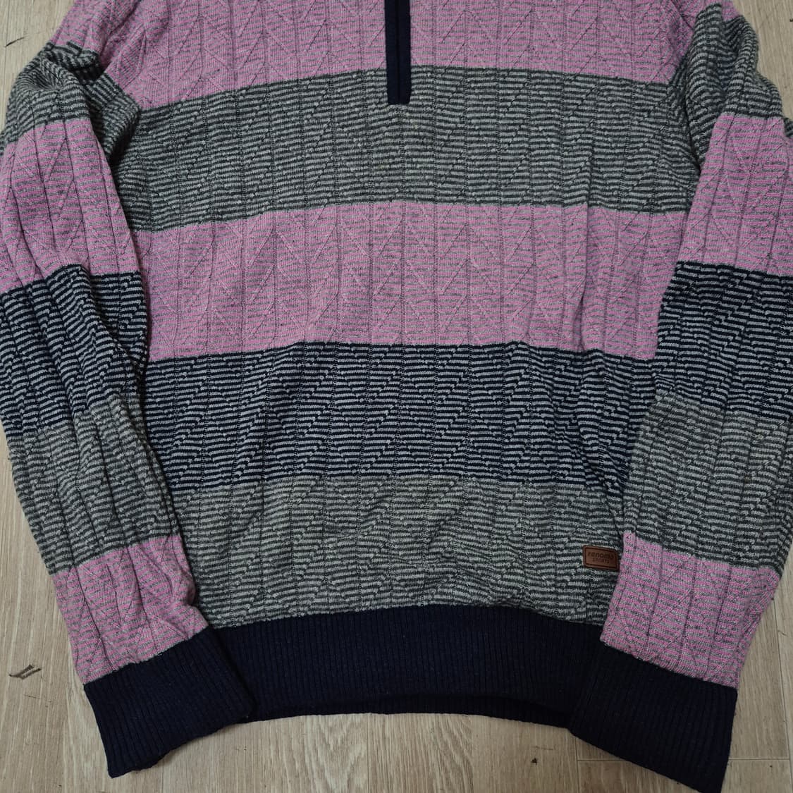 레노마 스포츠 여성 스트라이프 배색 반집업 니트 L(100) 상품이미지3