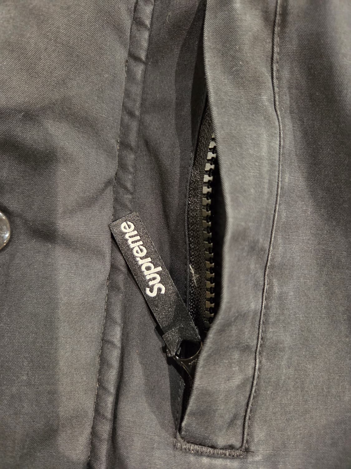 슈프림 우주인패딩 정품 상품이미지7