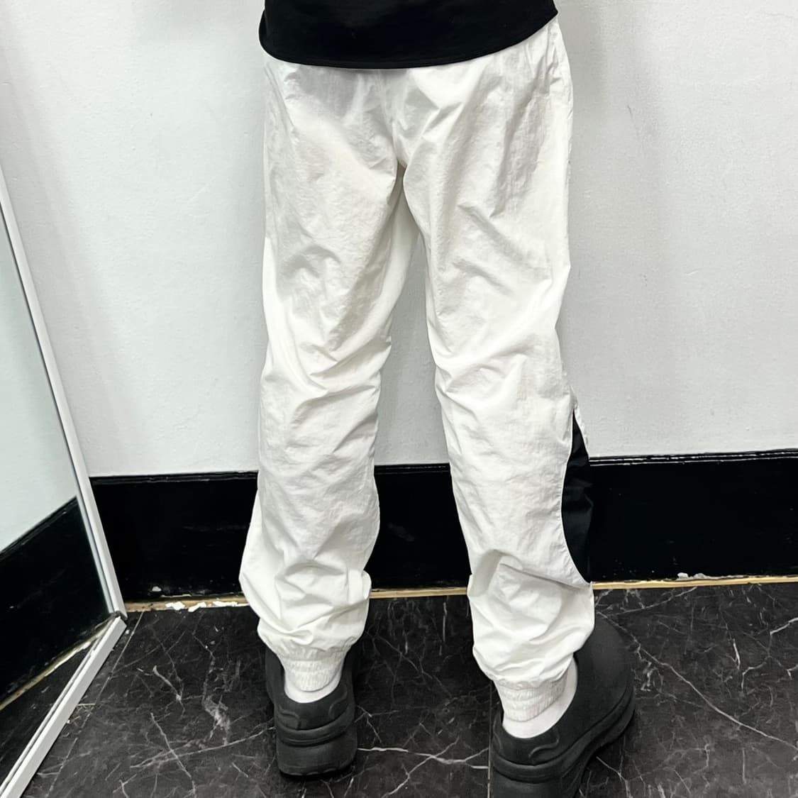 나이키 빅스우시 나일론 우븐 팬츠 화이트 상품이미지3