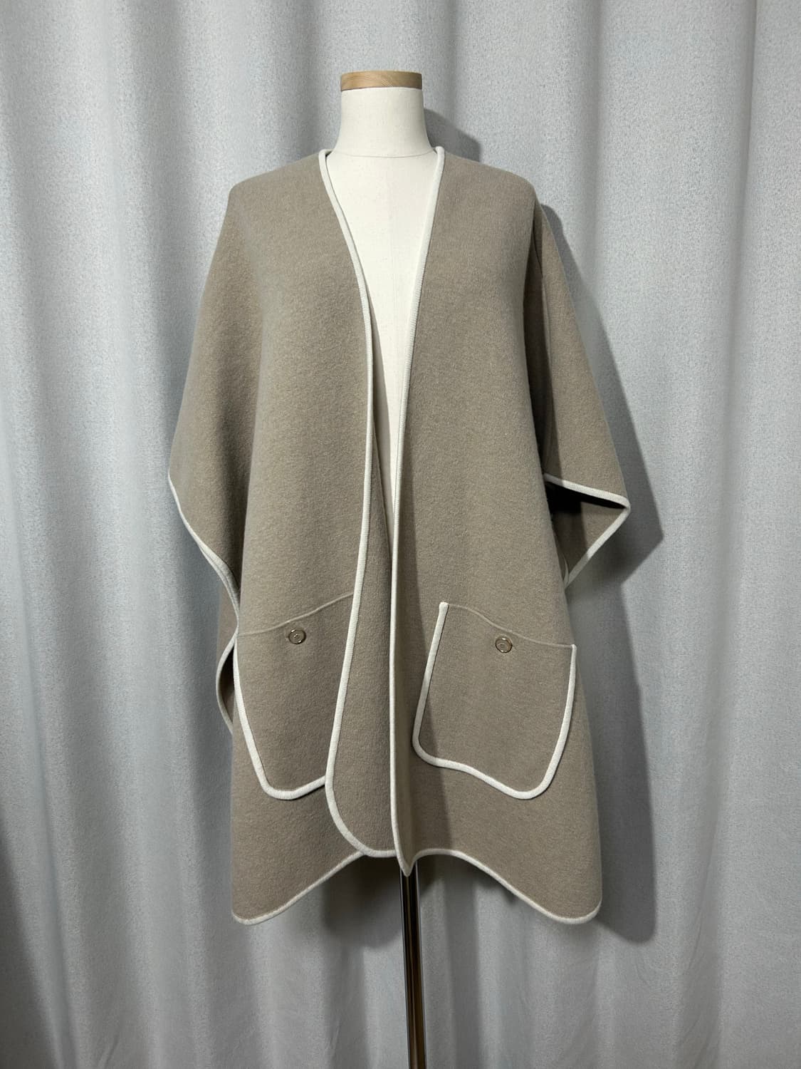 MOJO 캐시혼방울가디건 베이지색상 -미착용새상품,택포함- 상품이미지1