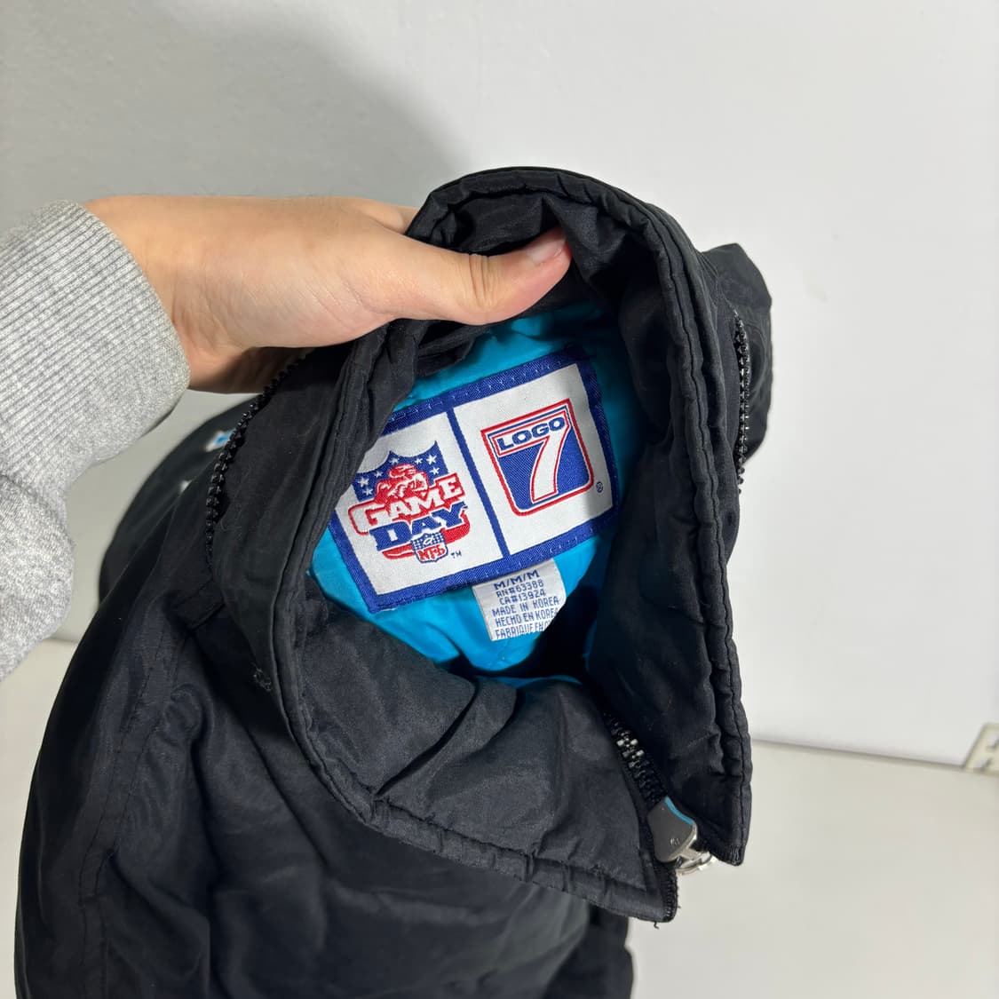 L NFL 블랙 오버핏 캐롤리아나 팬서스 올드스쿨 나일론점퍼 상품이미지5