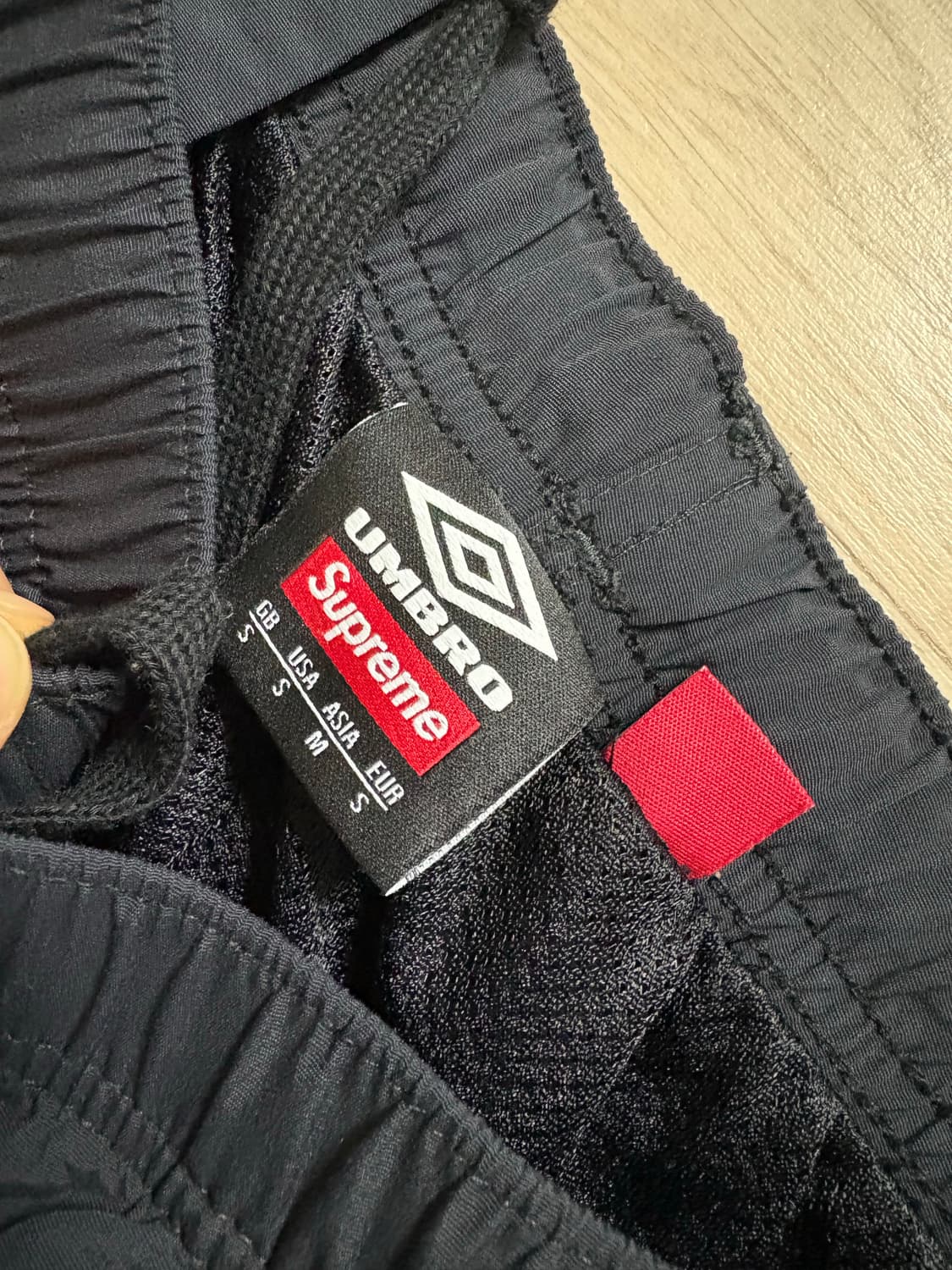 S)슈프림 엄브로 트랙팬츠 블랙 상품이미지4