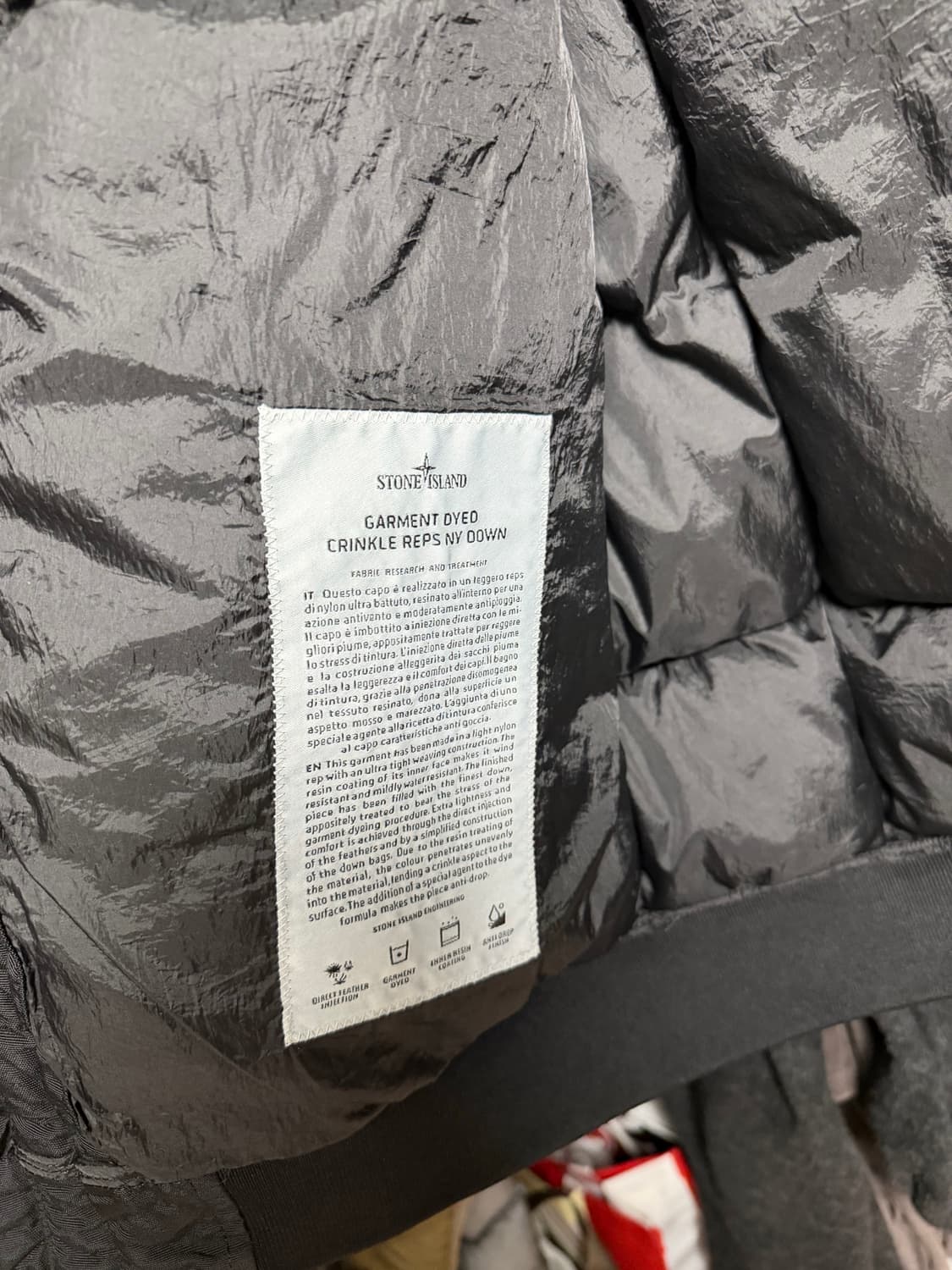 [L] 18fw 스톤아일랜드 블랙 크링클랩스 숏 패딩 상품이미지7