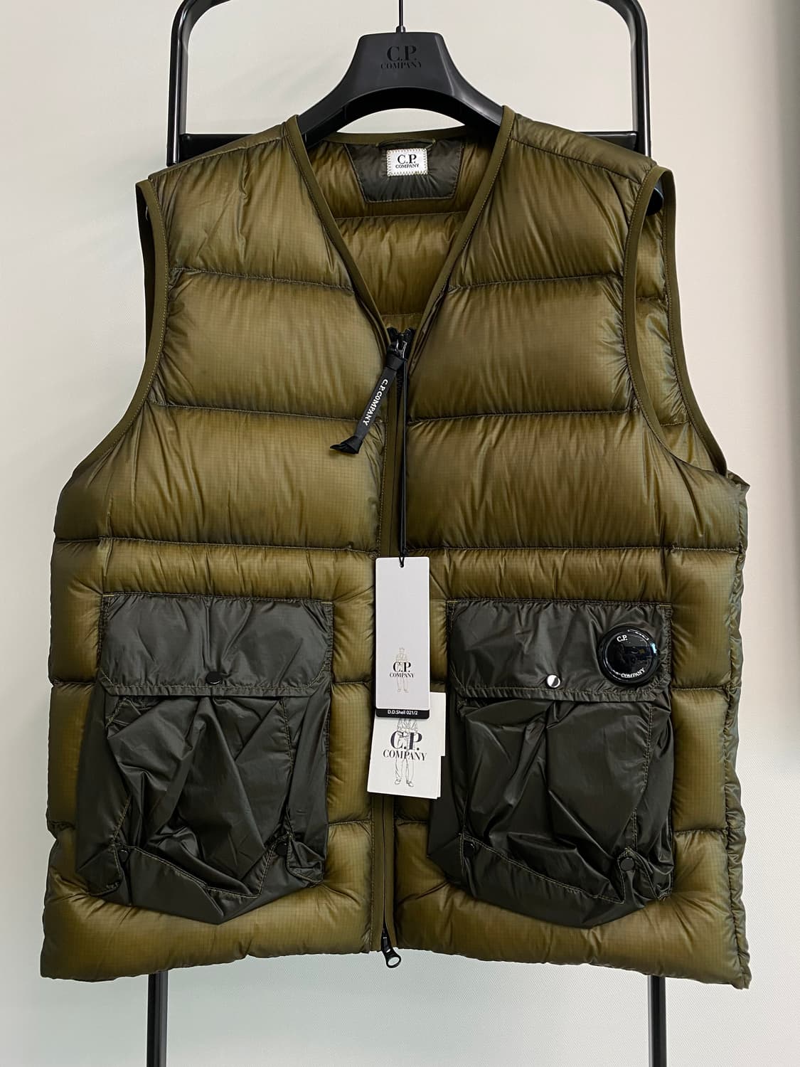 cp컴퍼니 디디쉘 조끼 패딩 XL 상품이미지1