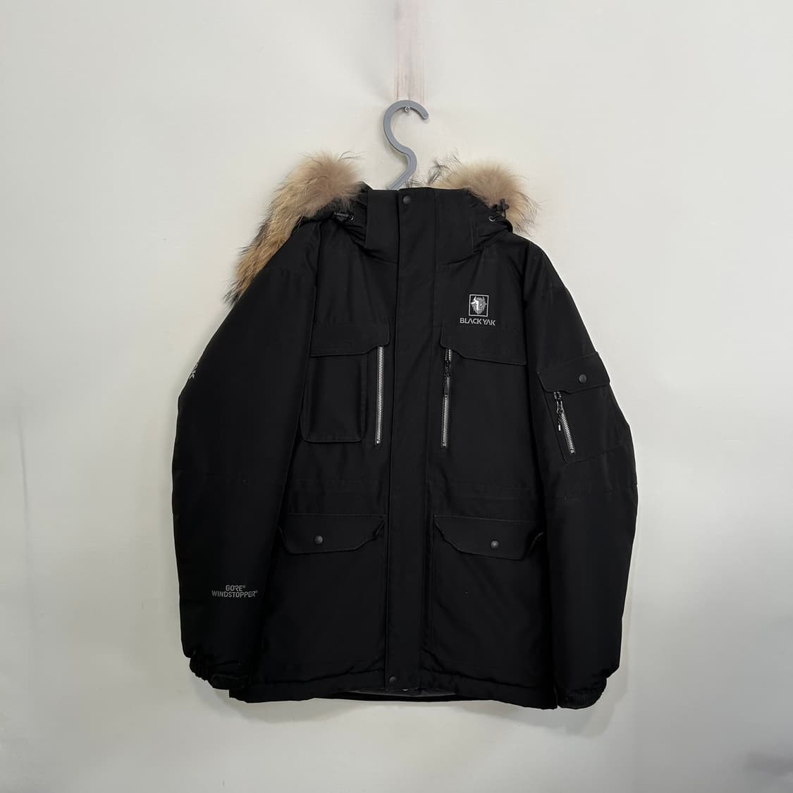 블랙야크 남성 고어 윈드스토퍼 구스다운 패딩 90 상품이미지1