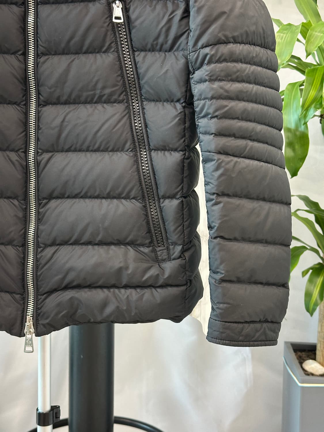 [정품] 몽클레어 아미오 패딩자켓 4사이즈 상품이미지5