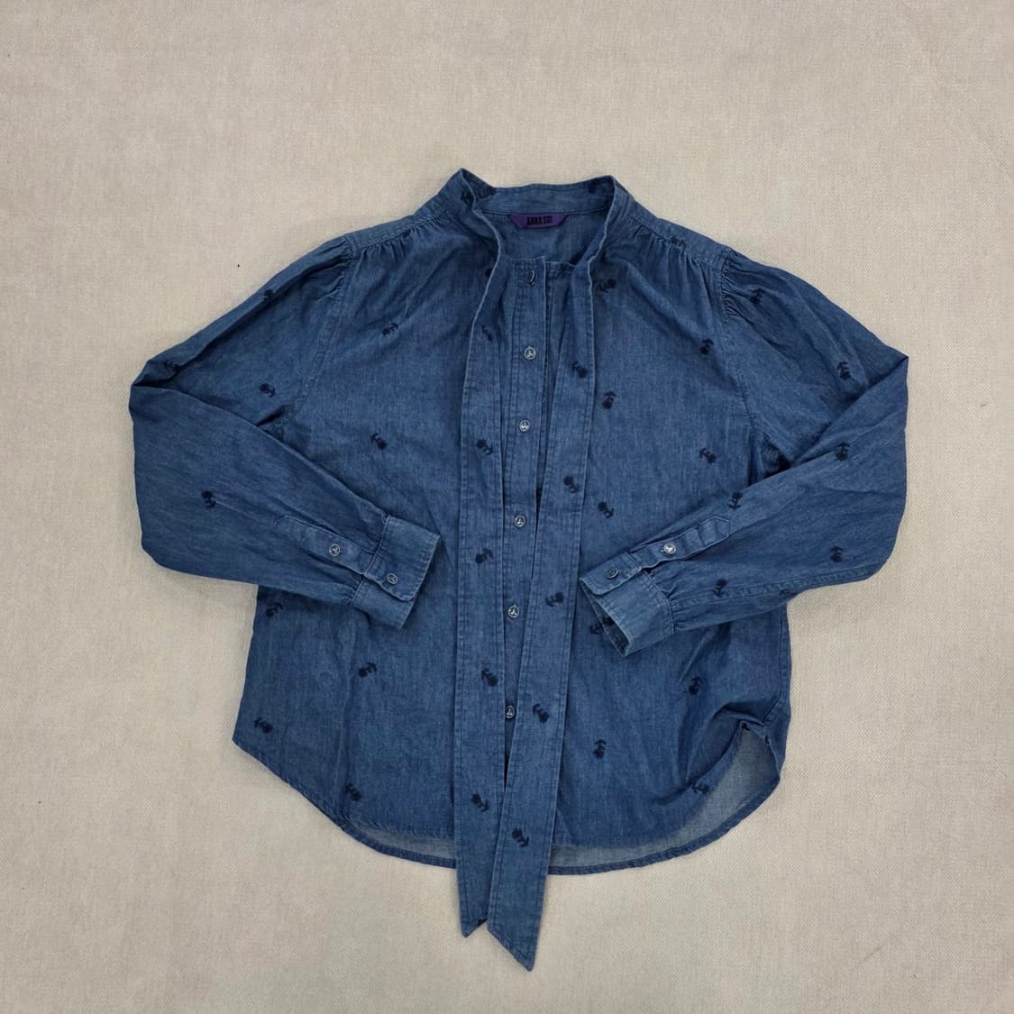 [95] 안나수이 여성 로맨틱 타이 자수 데님셔츠  1230J 상품이미지1