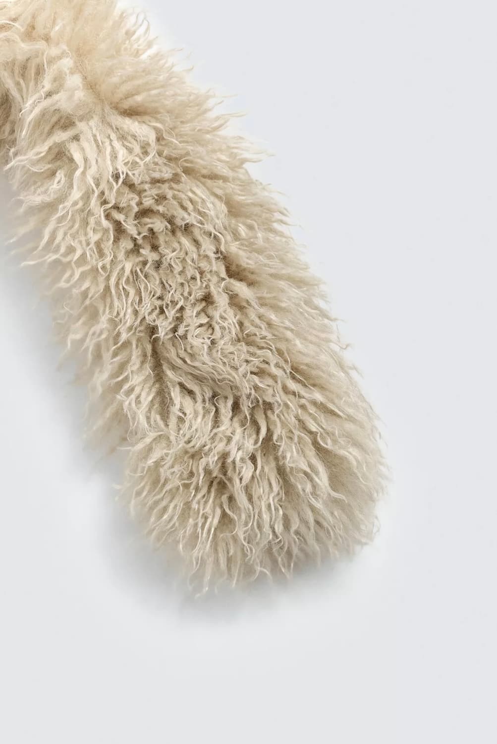 자라 x 디즈니 퍼 머플러 상품이미지2