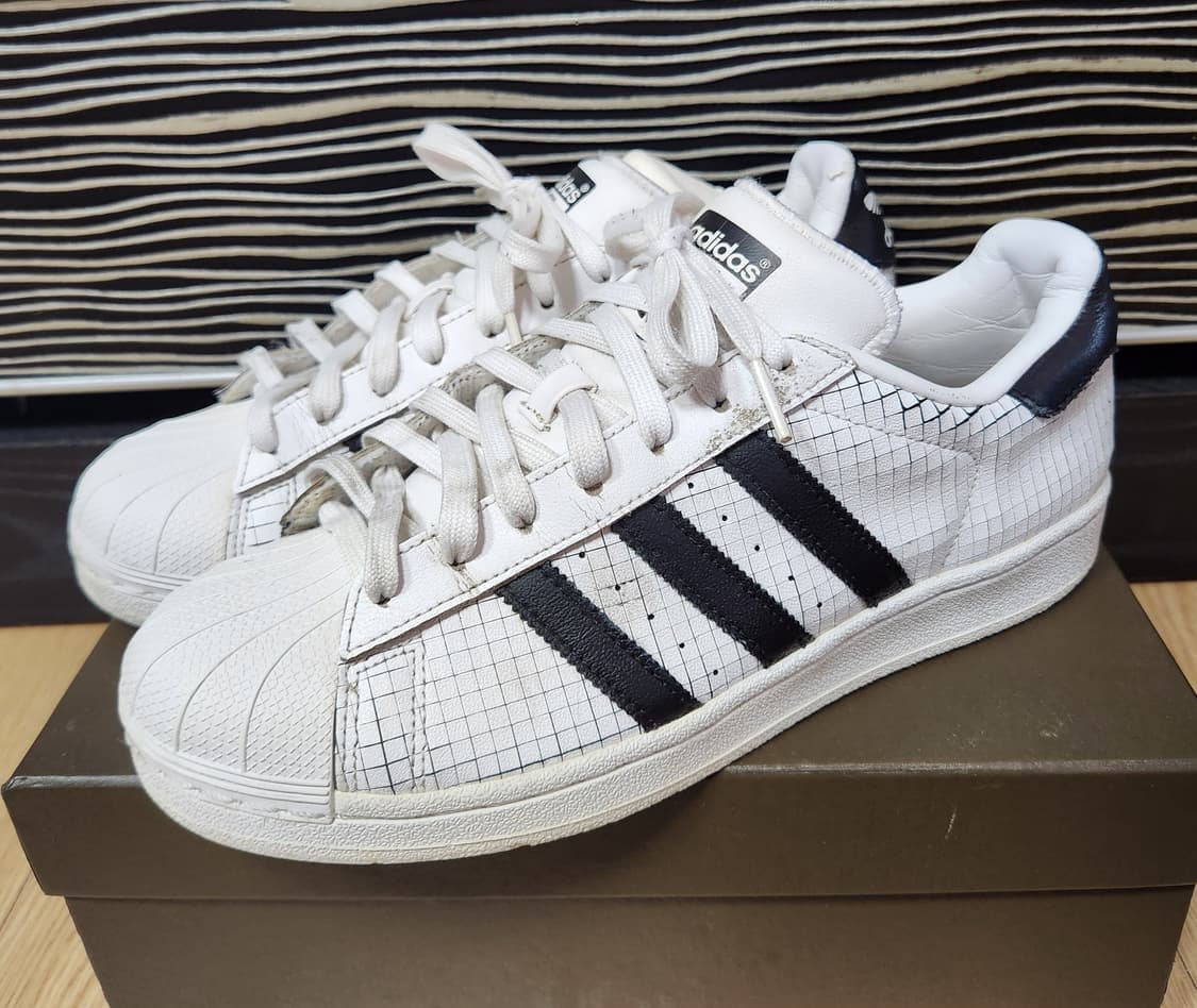 adidas 아디다스 슈퍼스타 그리드 레더
AQ8333 스니커즈, 운동화 상품이미지1