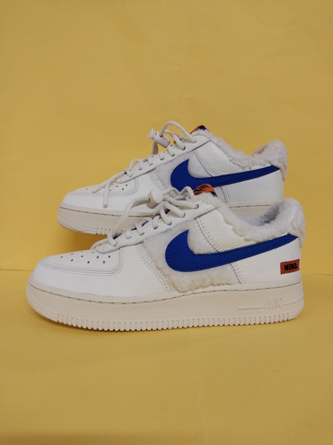 여성 나이키 에어포스1 07 로우 셰프라 플러스 화이트 운동화 (230) 상품이미지1