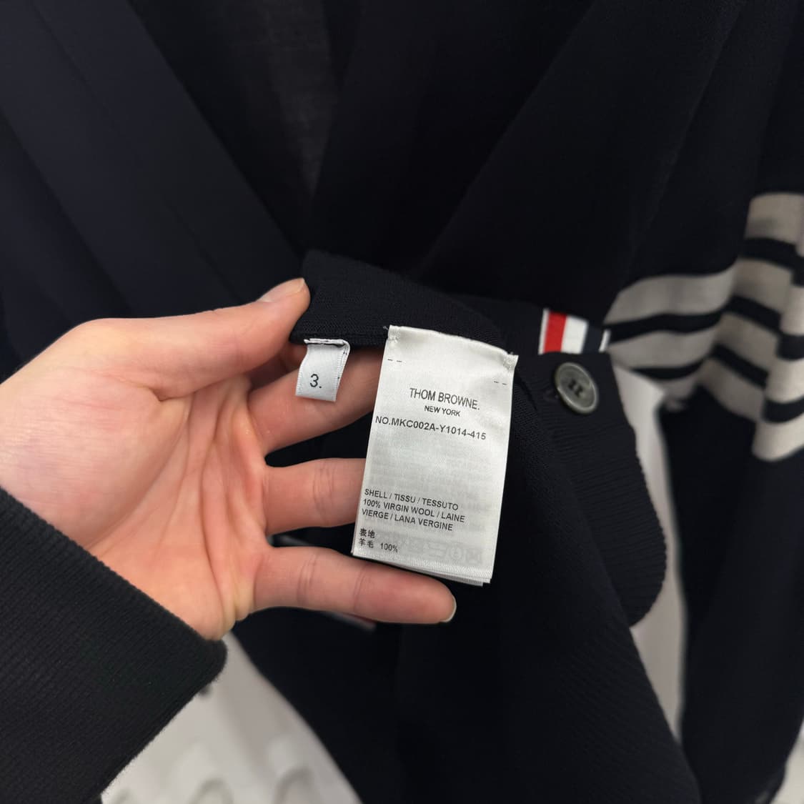[25년 구매/ 3] 톰브라운 사선완장 울 가디건 네이비 상품이미지6