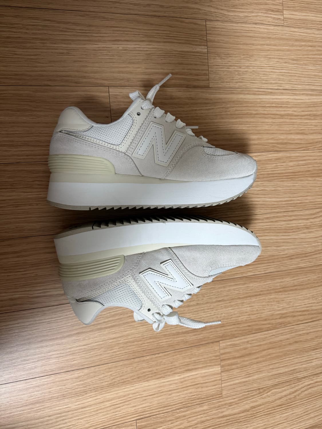 뉴발란스 574 플랫폼 240 상품이미지3