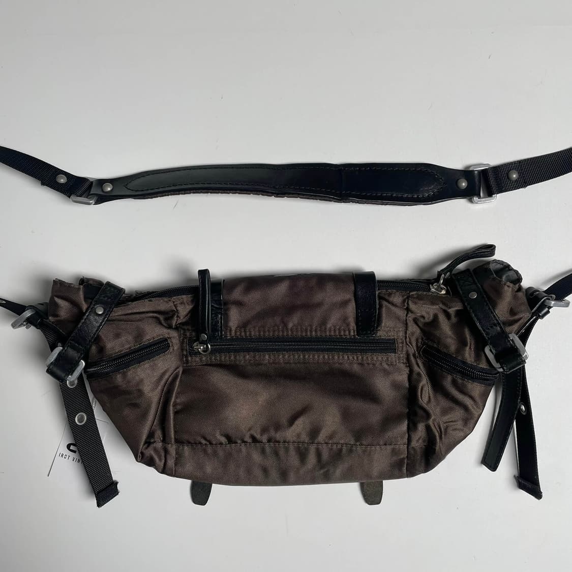 Tough jeansmith 크로스 패턴 크로스백 상품이미지9