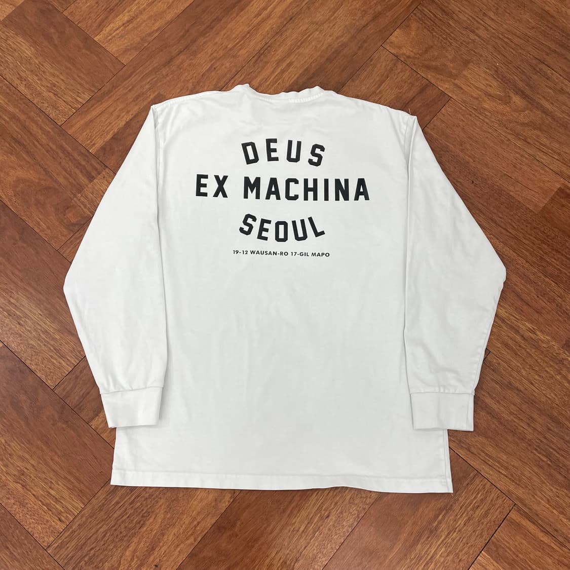 데우스 엑스 마키나 롱스리브  상품이미지2