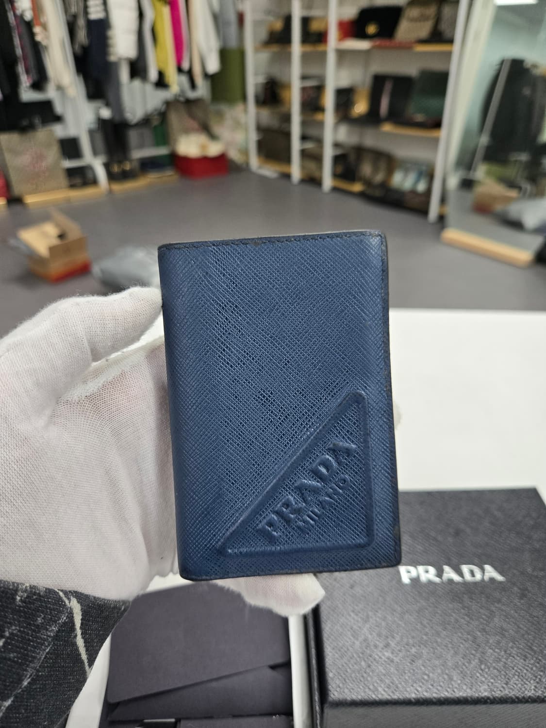 [50%세일] 프라다 빅로고 오거나이저 상품이미지1