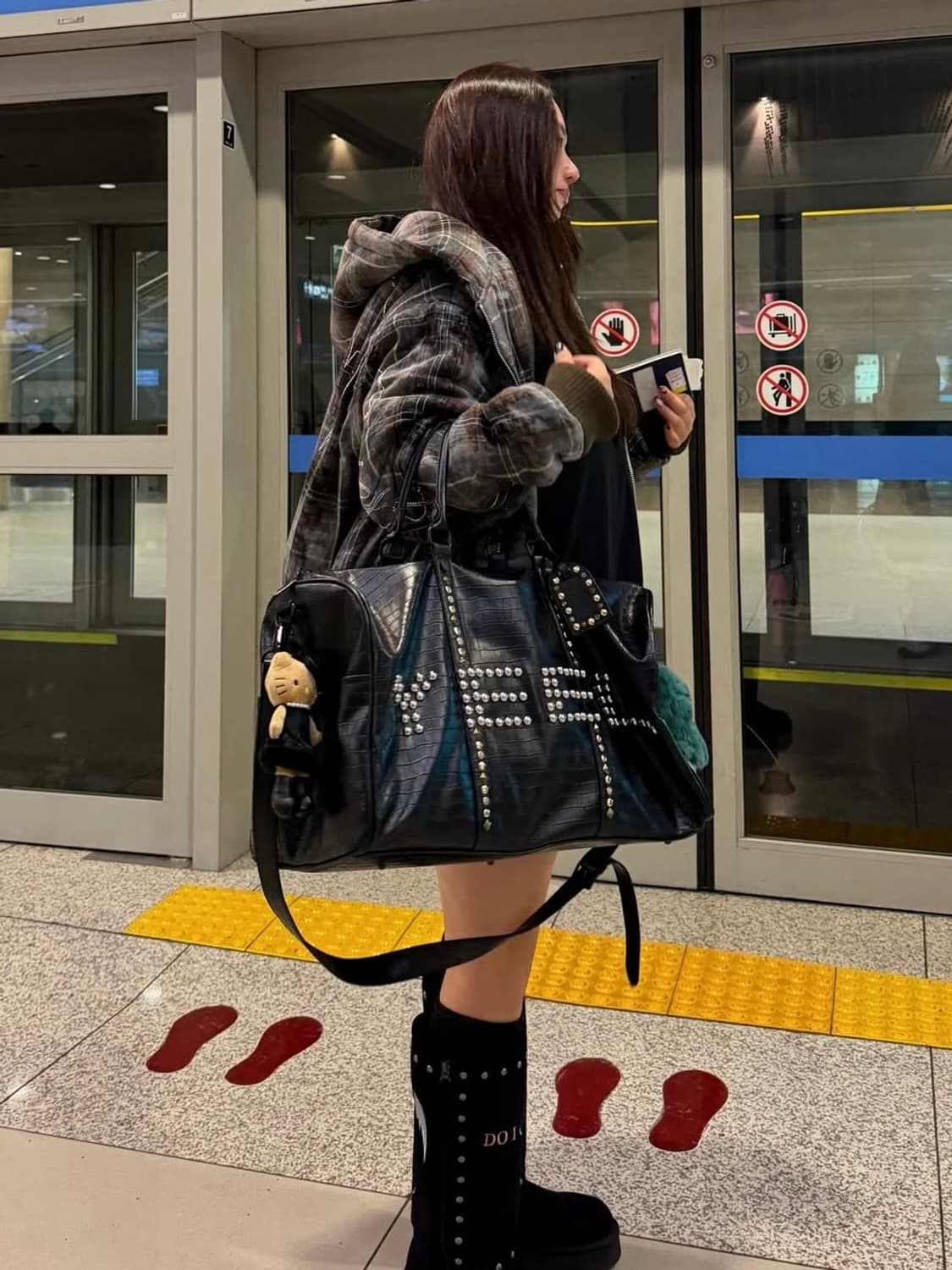 yeel 스터드 더플백 상품이미지4