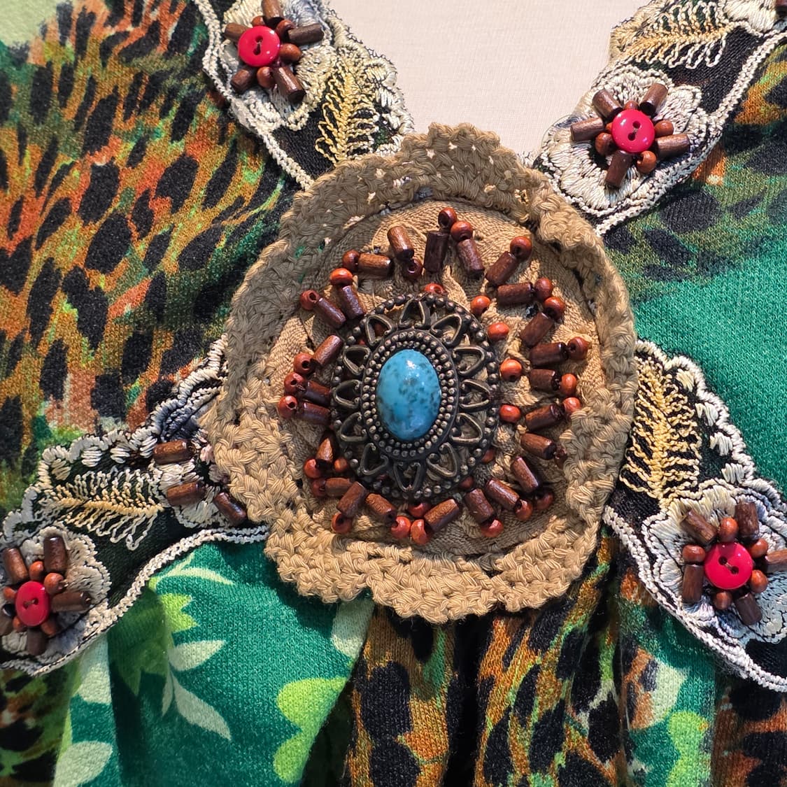 보헤미안 그린호피레오파드 플라워 오리엔탈st 비즈 긴팔티셔츠 상품이미지2