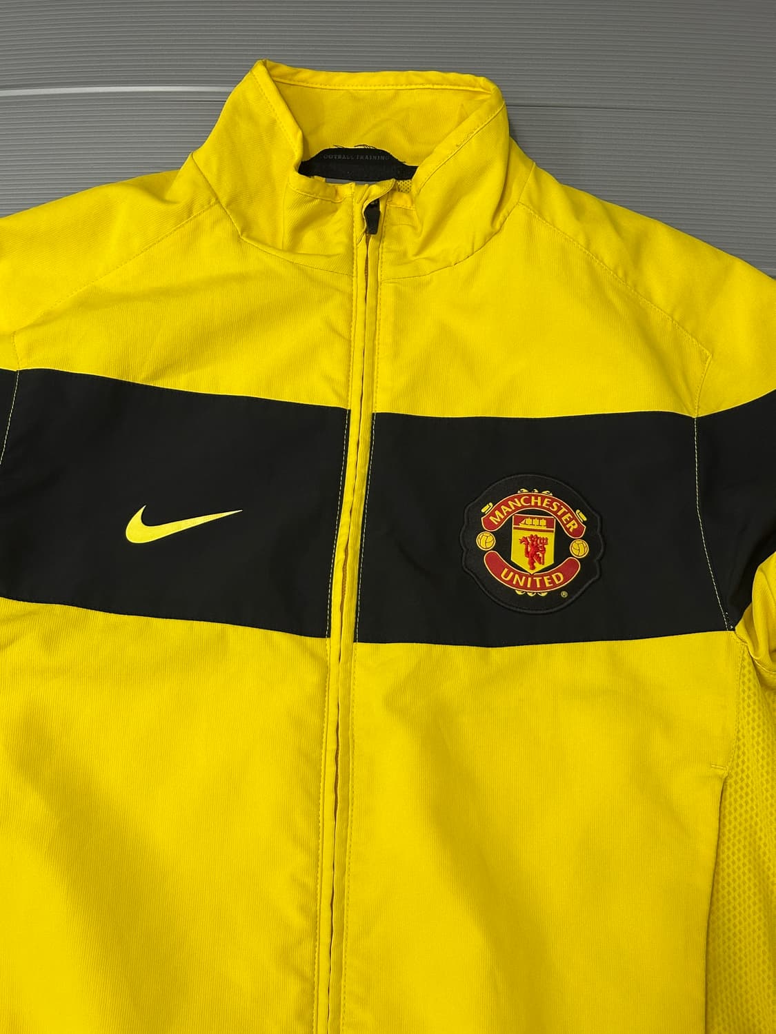 나이키 맨유 바람막이 자켓 옐로우 M  상품이미지2
