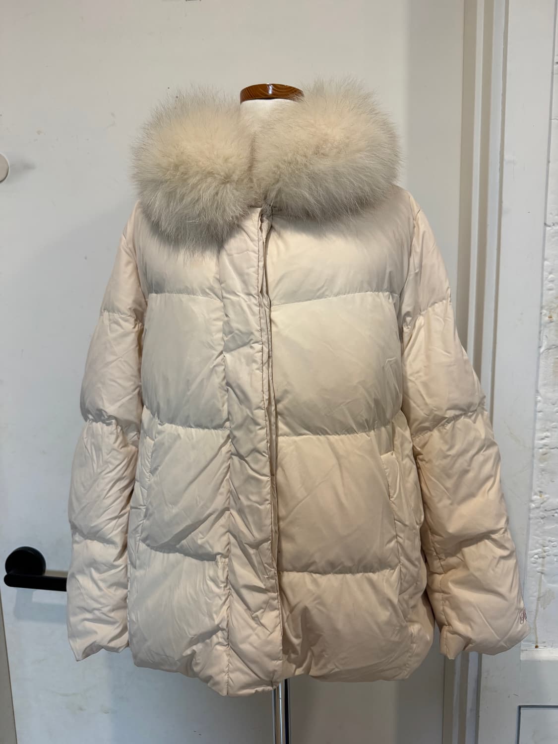 써스데이아일랜드 폭스퍼 덕다운  패딩 상품이미지2