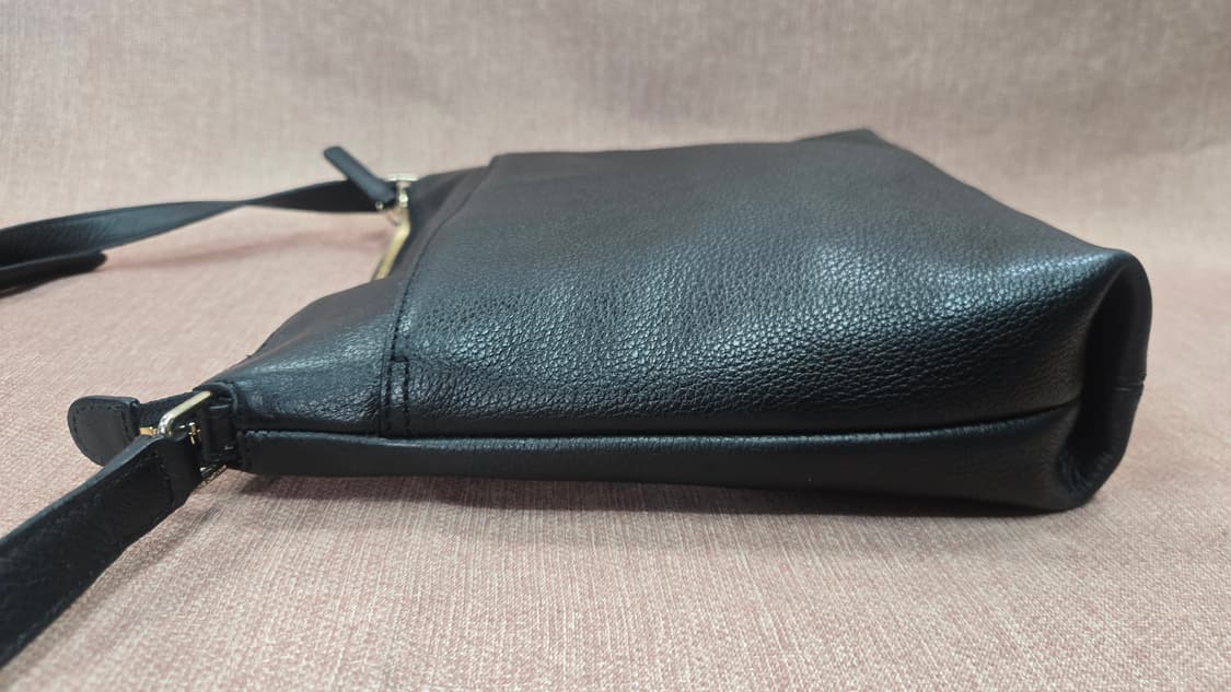 루이까또즈(LOUIS QUATORZE)  남 녀 -블랙 가죽 숄더백 상품이미지4