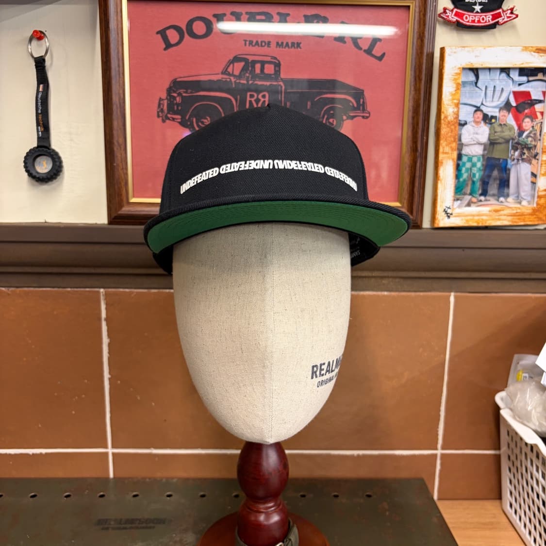 UNDEFEATED Logo 6-Panel Cap Black Free 상품이미지2
