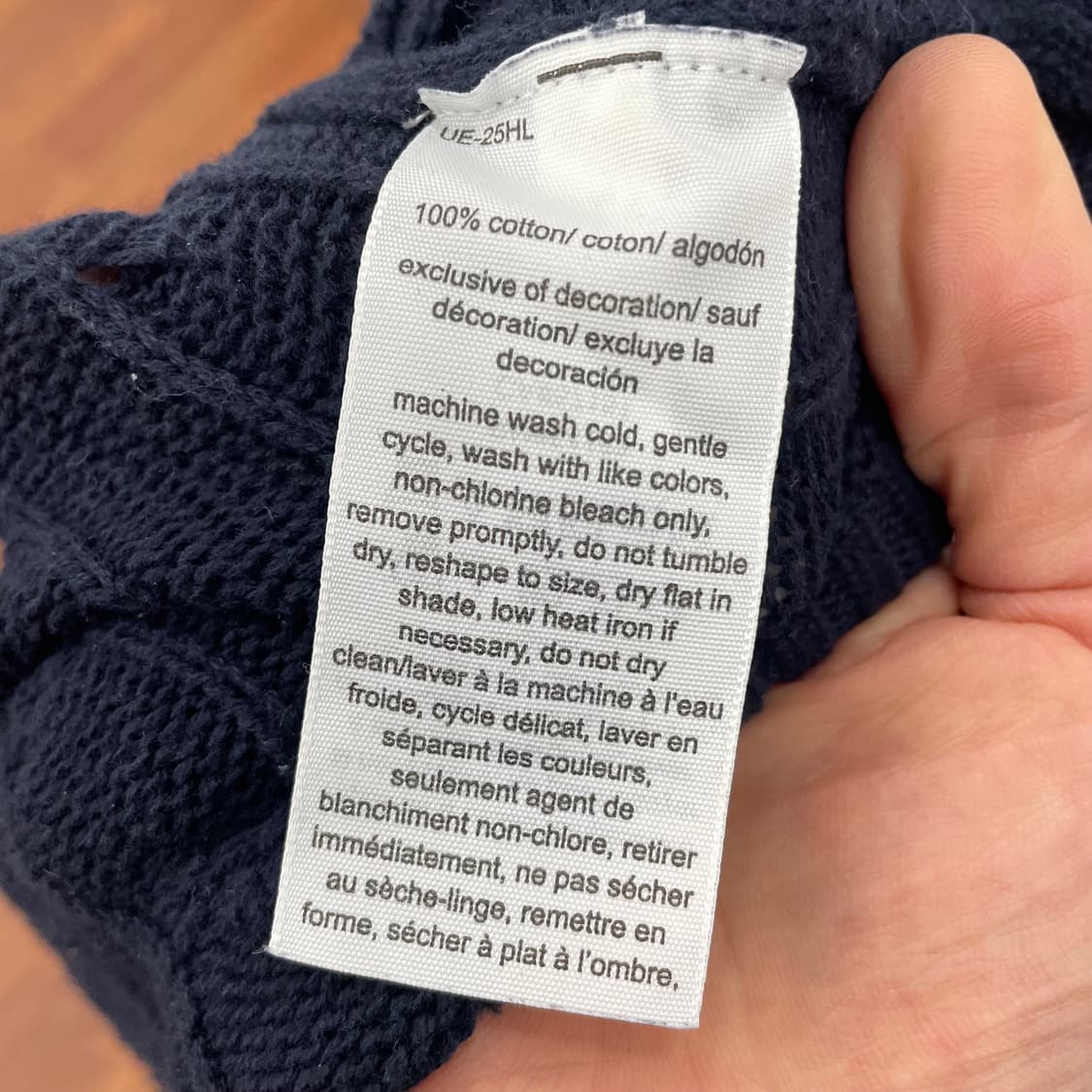 여성 타미힐피거 케이블 브이넥 니트 상품이미지3